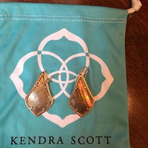 Kendra Scott Earrings!!